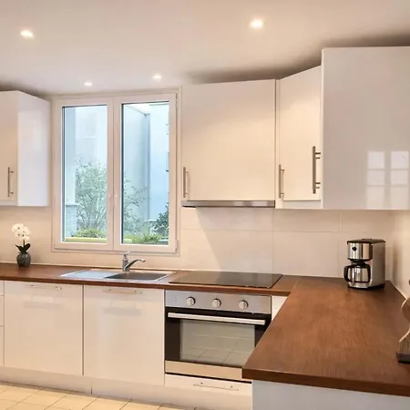 - Premium For 5 Near Montparnasse *